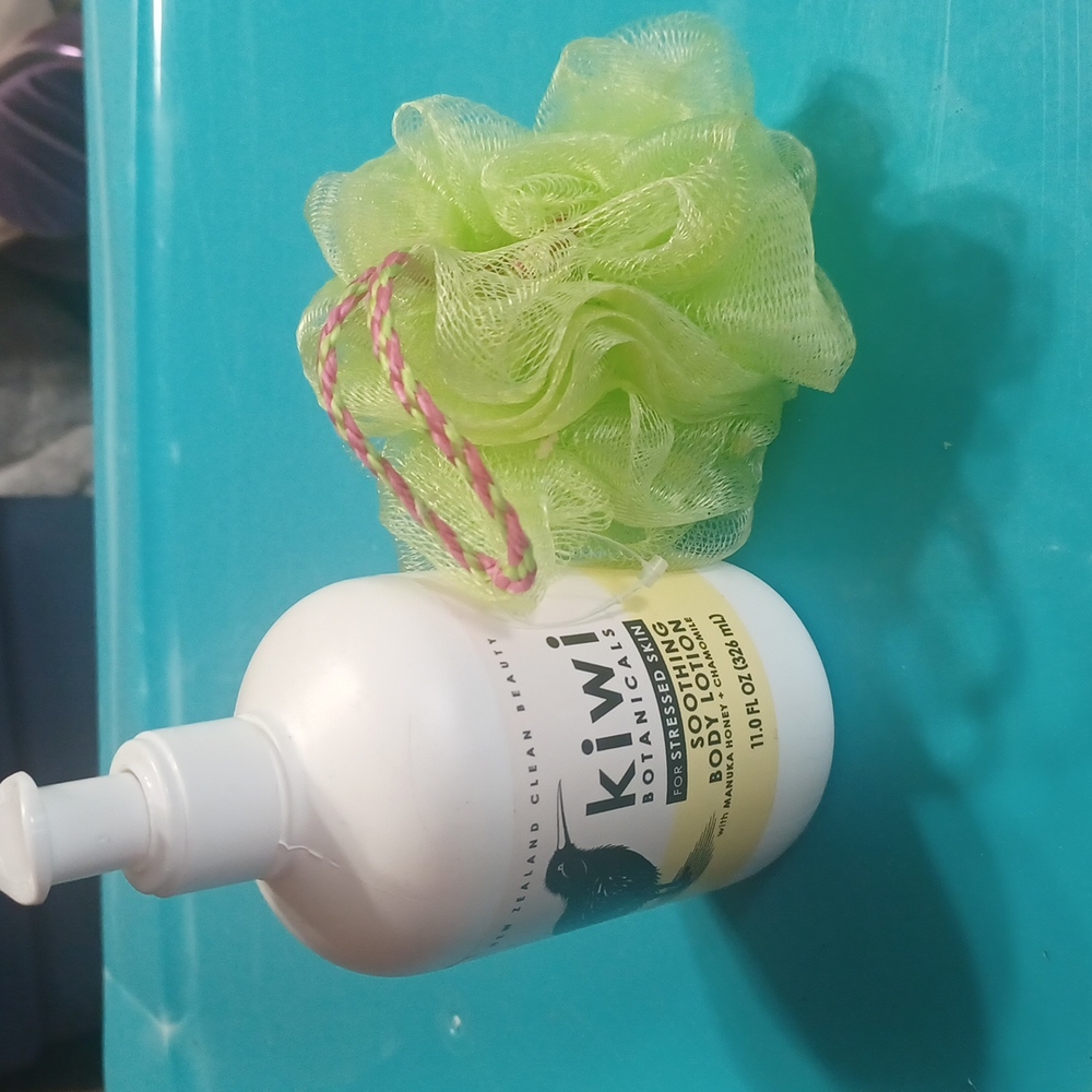 Lotion n loofah